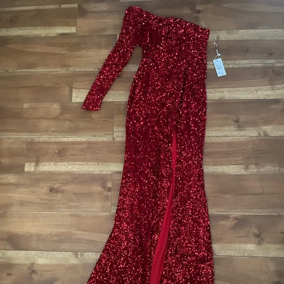 Red Sequin One Shoulder Evening Gown - Picture 2 of 5